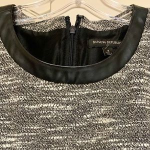 BANANA REPUBLIC black/white Dress with Leather Detail Shoulder/Collar, Size 8.
